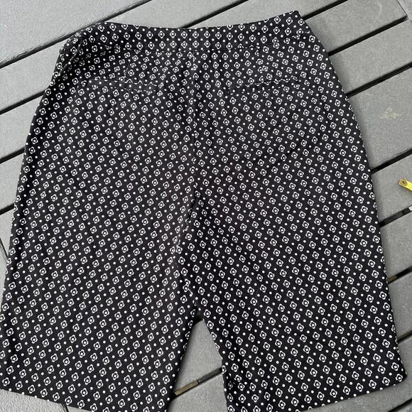 CHICO’S women's size 1 (S 8) shorts, black with white geometric print - Picture 2 of 8
